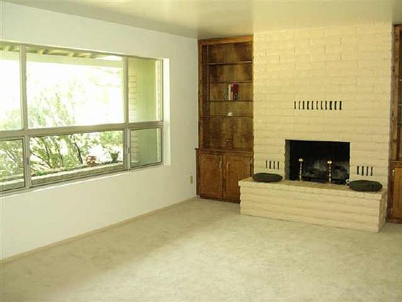 2nd image of 1150 N DIXON Drive