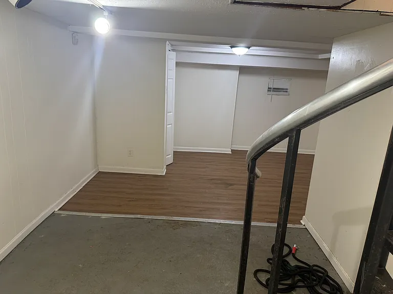 845 Georgetown St — Photo 25