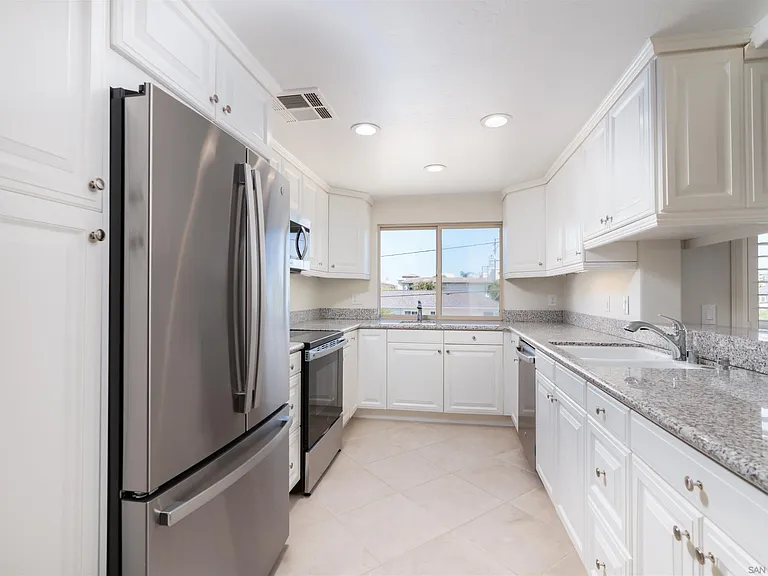 7635 Eads Ave #304 — Photo 7