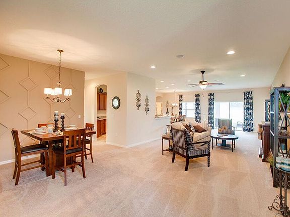 Windemere with Loft - Open living area