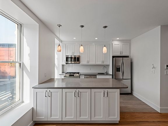 3rd image of 463 6th Ave #1