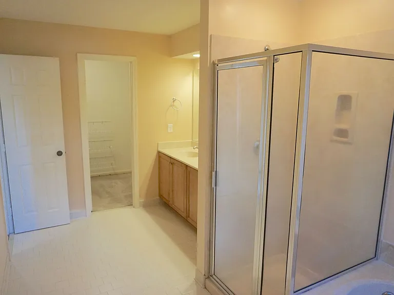 16 Ballastone Ct — Photo 25
