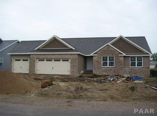 221 Elgin Ave, Washington, IL 61571