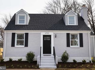 6703 Farragut Ave, Falls Church, VA 22042