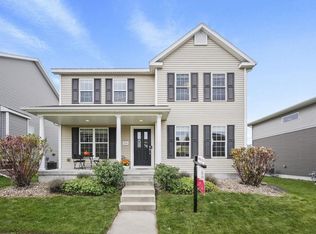 214 Blooming Leaf Way, Verona, WI 53593