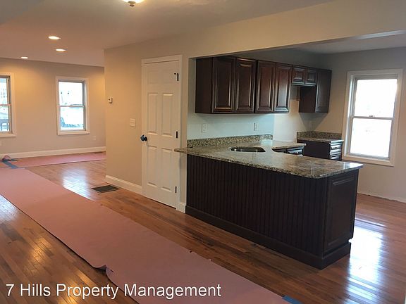 4th image of 187 Pleasant St #4185779