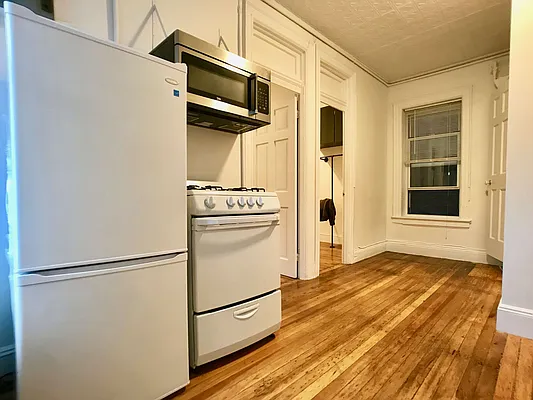 Rented by Building Equity Real Estate LLC | media 23