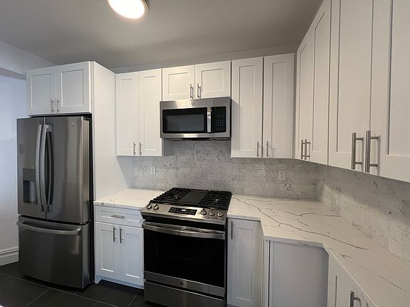 5th image of 900 W End Ave APT 5B