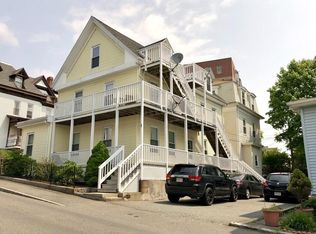 29 Chestnut St, Gloucester, MA 01930