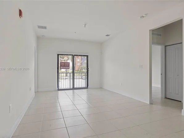 8001 NW 41st St, Miami, FL