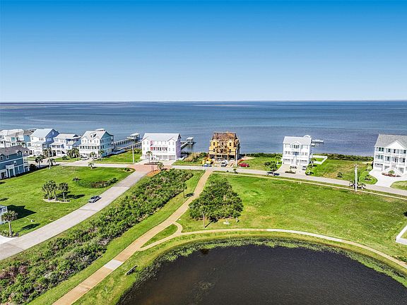3rd image of 26627 Bay Water Dr
