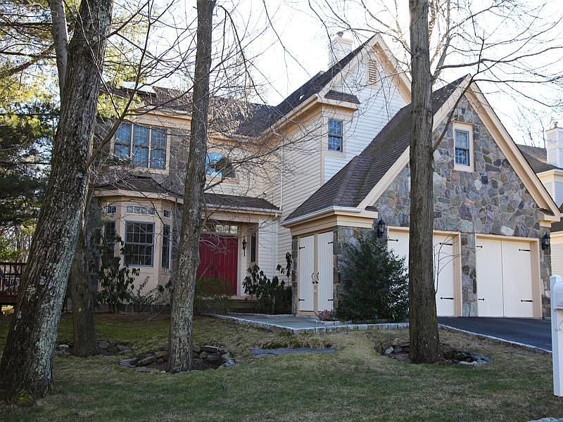 4 Cobblefield Ln, White Plains, NY 10605 Zillow