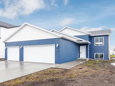 6016 80th Ave S, Horace, ND, 58047