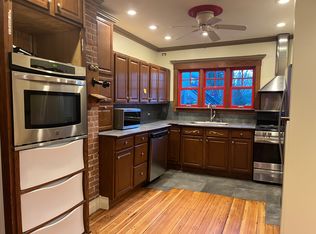 711 Union St, Portsmouth, RI 02871