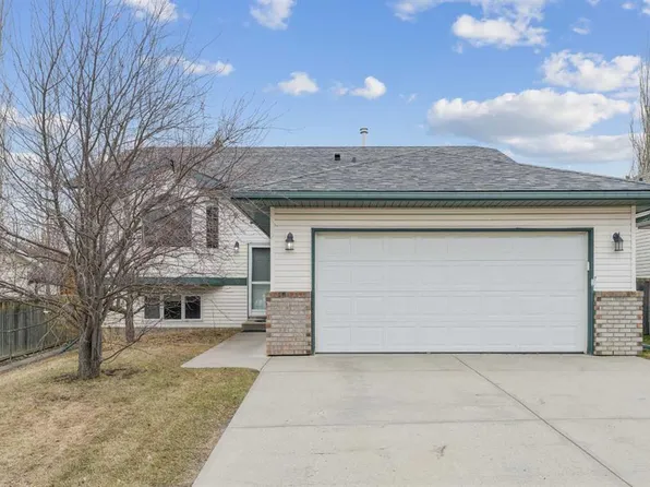 10 NW Bow Ridge Ln, Cochrane, AB T4C 1T6