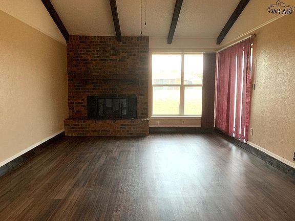 3rd image of 2309 Randolph Dr