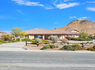 16585 Choco Rd, Apple Valley, CA 92307
