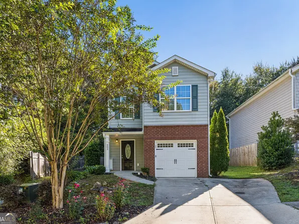 303 Village Chase, Woodstock, GA 30188