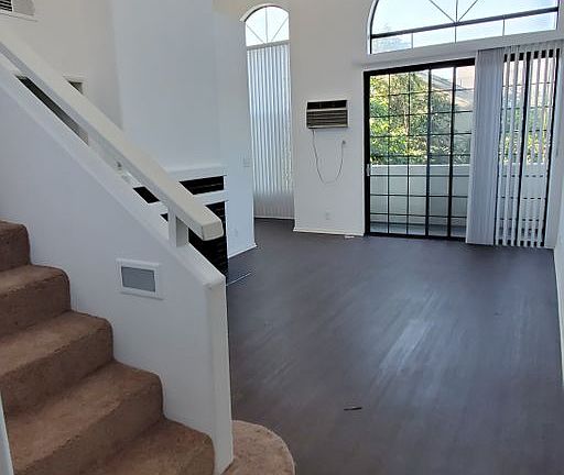 4th image of 3927 Inglewood Blvd #205