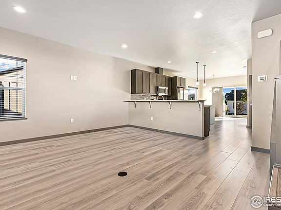 4th image of 114 Taryn Ct