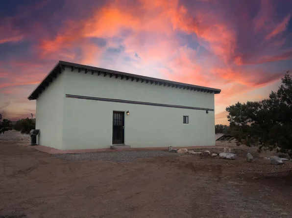 196 Camino Cerro Chato, Cerrillos, NM 87010