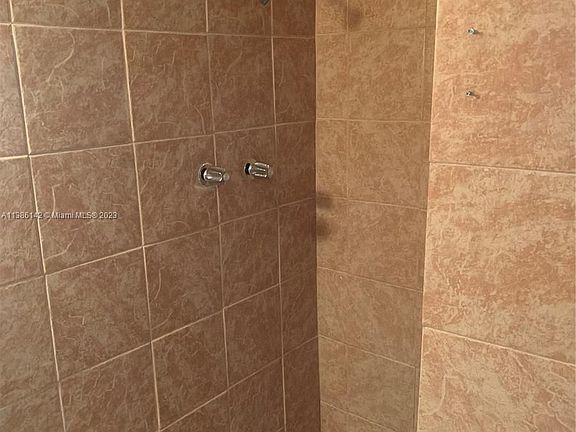 2nd image of 1170 NE 149th St