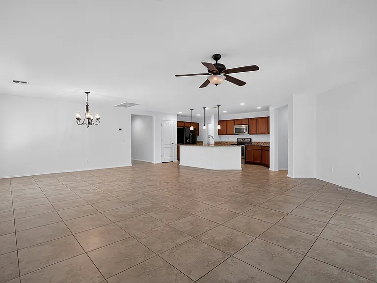 15772 W Shaw Butte Dr — Photo 8