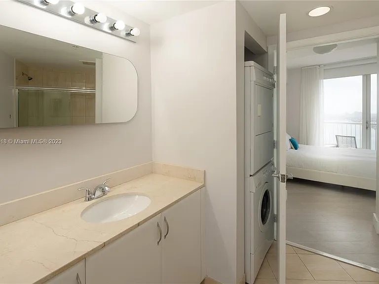1750 N Bayshore Dr #2602 — Photo 19