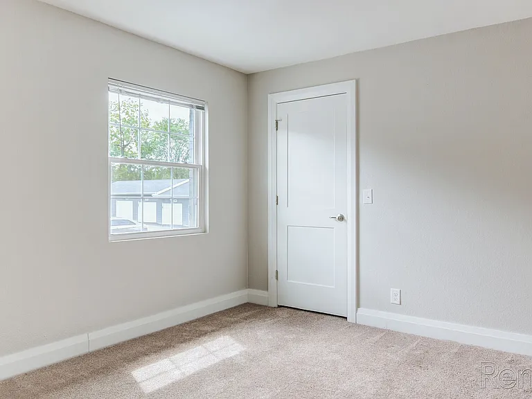 Grandview Apartment Homes — Photo 18