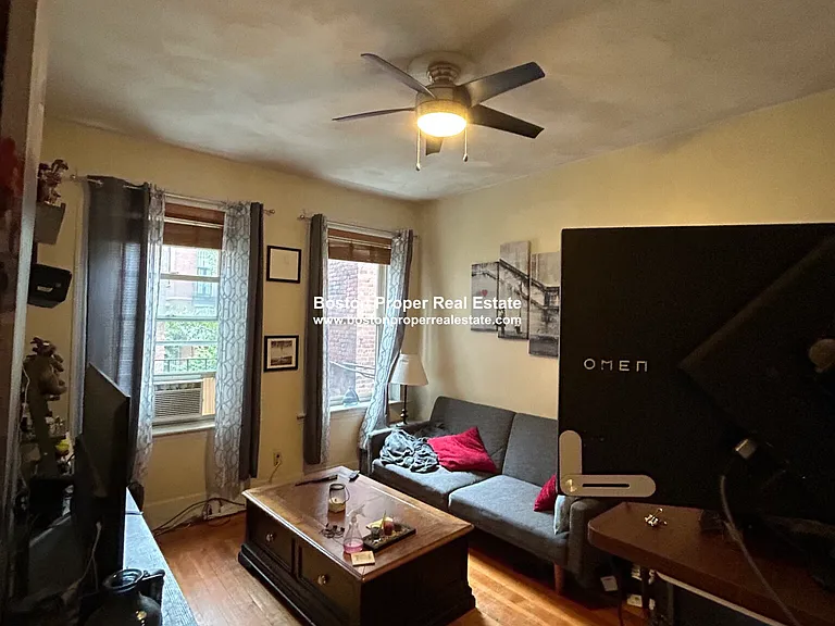 108 Myrtle St #7 — Photo 4