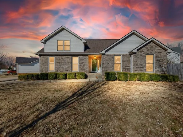 305 Atlantic Blvd, Clarksville, TN 37040