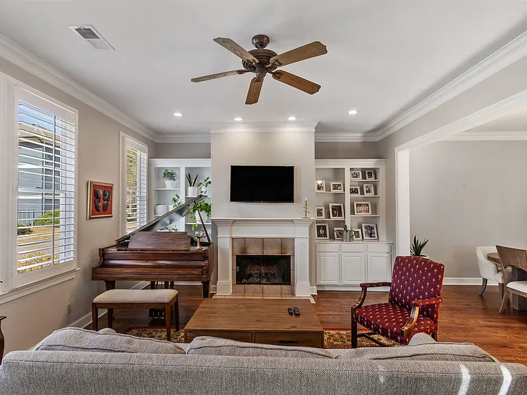 948 River Breeze Dr — Photo 5