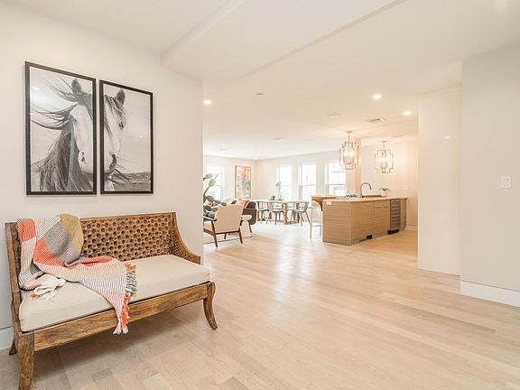 5th image of 105 W 3rd St Unit 6