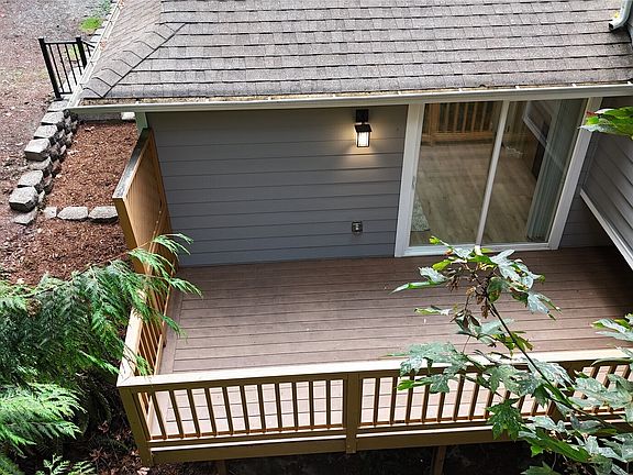 5th image of 31 Green Hill Road