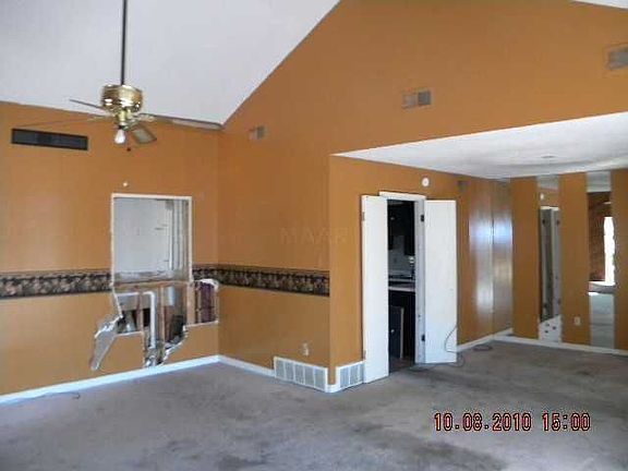 4th image of 6012 Scarlet Leaf Dr