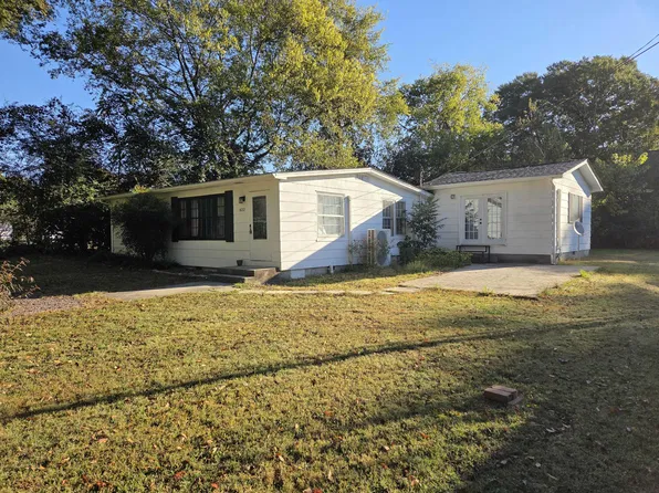 622 Magnolia Ave, Jasper, TN 37347