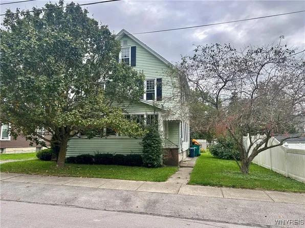 91 Jefferson St, Warsaw, NY 14569