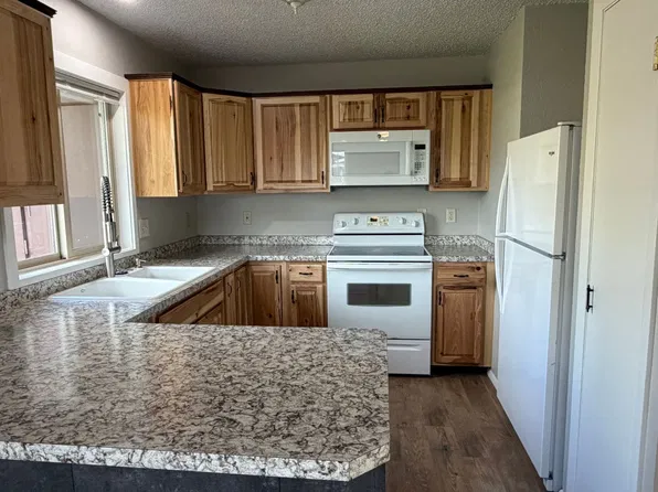 505 W Central Ave APT A, Belgrade, MT 59714
