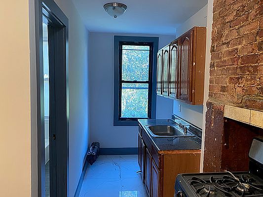 1st image of 57 Bartlett St #2R