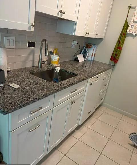 2325 42nd St NW #201 — Photo 7