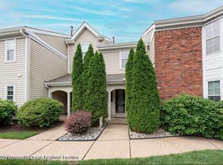 254 Tulip Ln, Freehold, NJ 07728