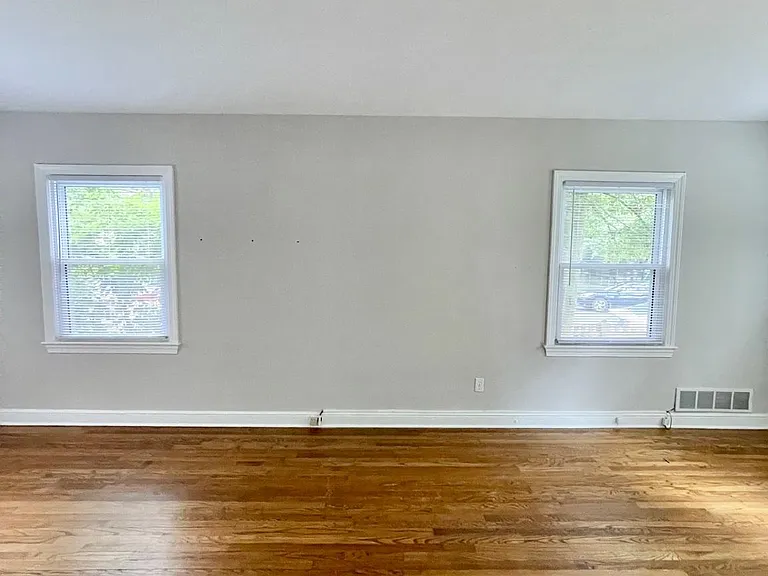 2528 N Winchester St — Photo 6