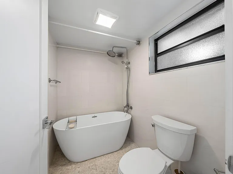 11863 Wimbledon Cir #504 — Photo 21