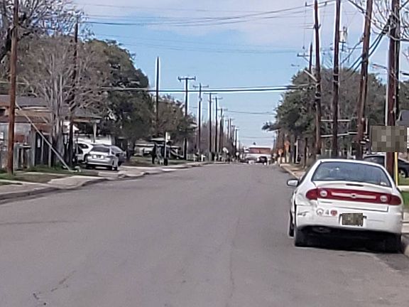 4th image of 607 Clark Ave