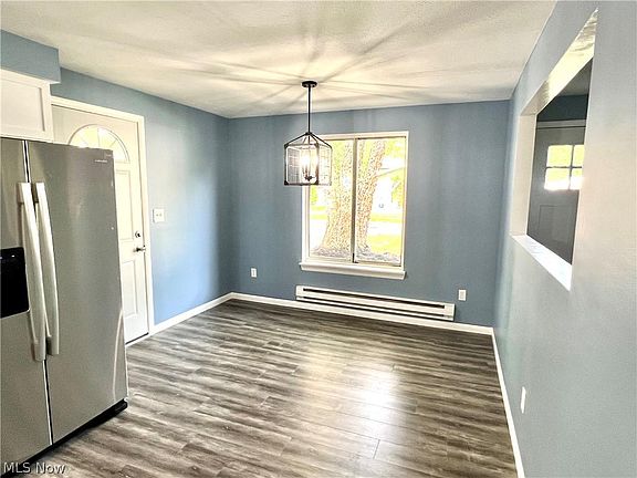 5th image of 6585 Rosebelle Ave