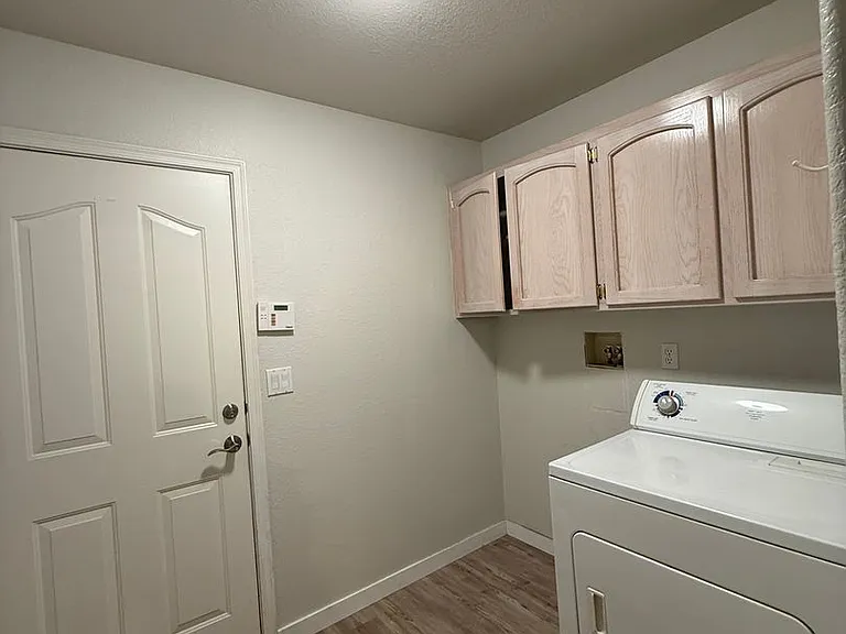 3346 Fountain Palm Dr — Photo 26