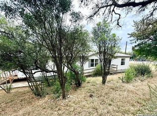 182 Laurel Ridge Dr, Lakehills, TX 78063