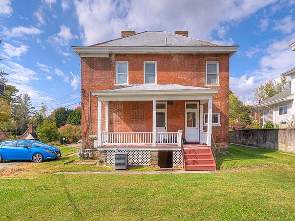 3rd image of 806 Jefferson Ave N