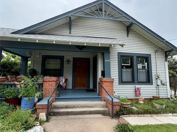 604 S Park St, Brenham, TX 77833
