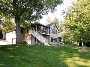 11180 Point Rd, Three Rivers, MI 49093